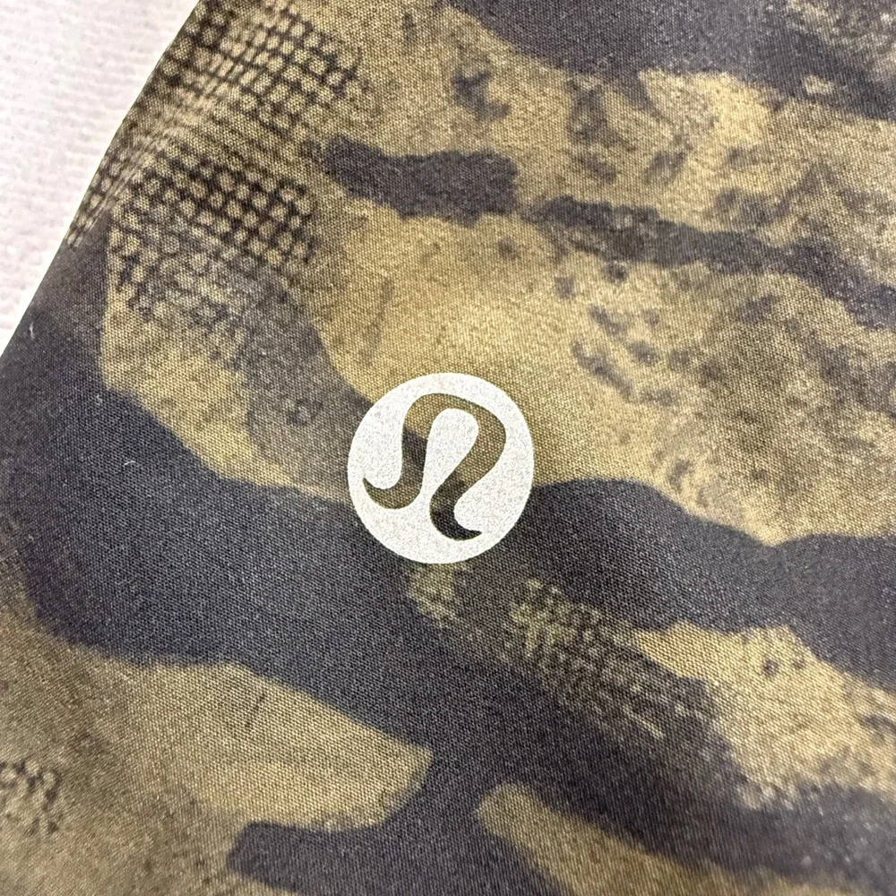 Lululemon Channel Cross Short 7